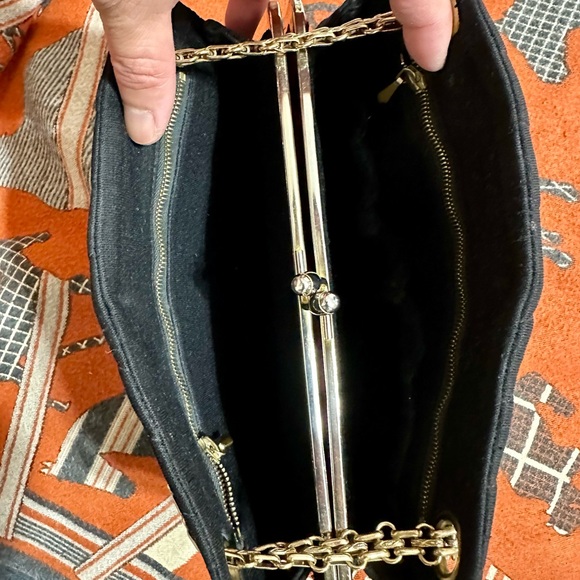 CHANEL ❤️🌟 CIRCA 1960s COLLECTION PIECE KISS-LOCK JERSEY CHEVRON VINTAGE BAG ⭐️ - Picture 14 of 16